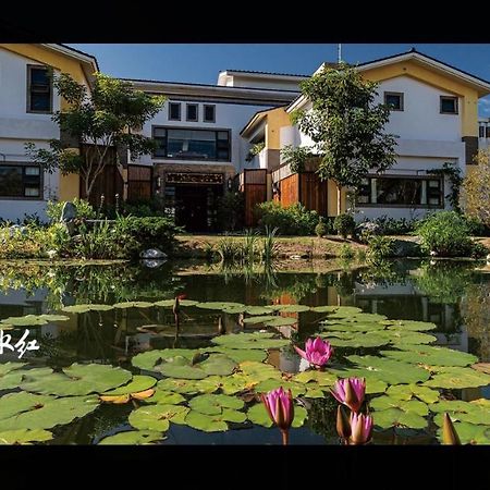 山花映水紅莊園民宿 Apartment Yuemei Luaran gambar