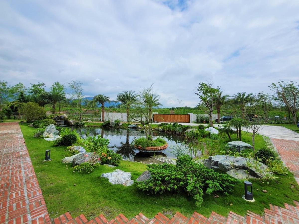 山花映水紅莊園民宿 Apartment Yuemei Luaran gambar